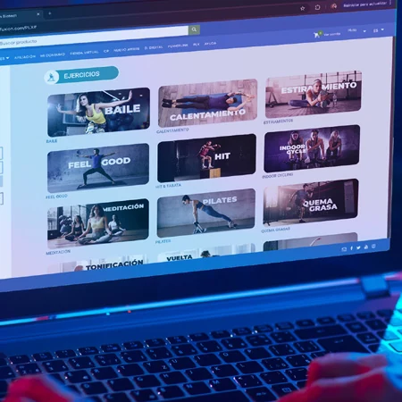 Rutinas de ejercicio de PLX en una laptop